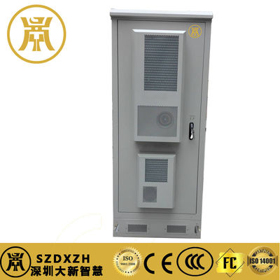 22U Ip55 Gabinete de telecomunicações ao ar livre utilizado para estações de base de telecomunicações com bateria